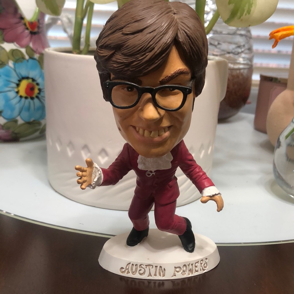 AUSTIN POWERS 7” BIG HEAD RESIN STATUE